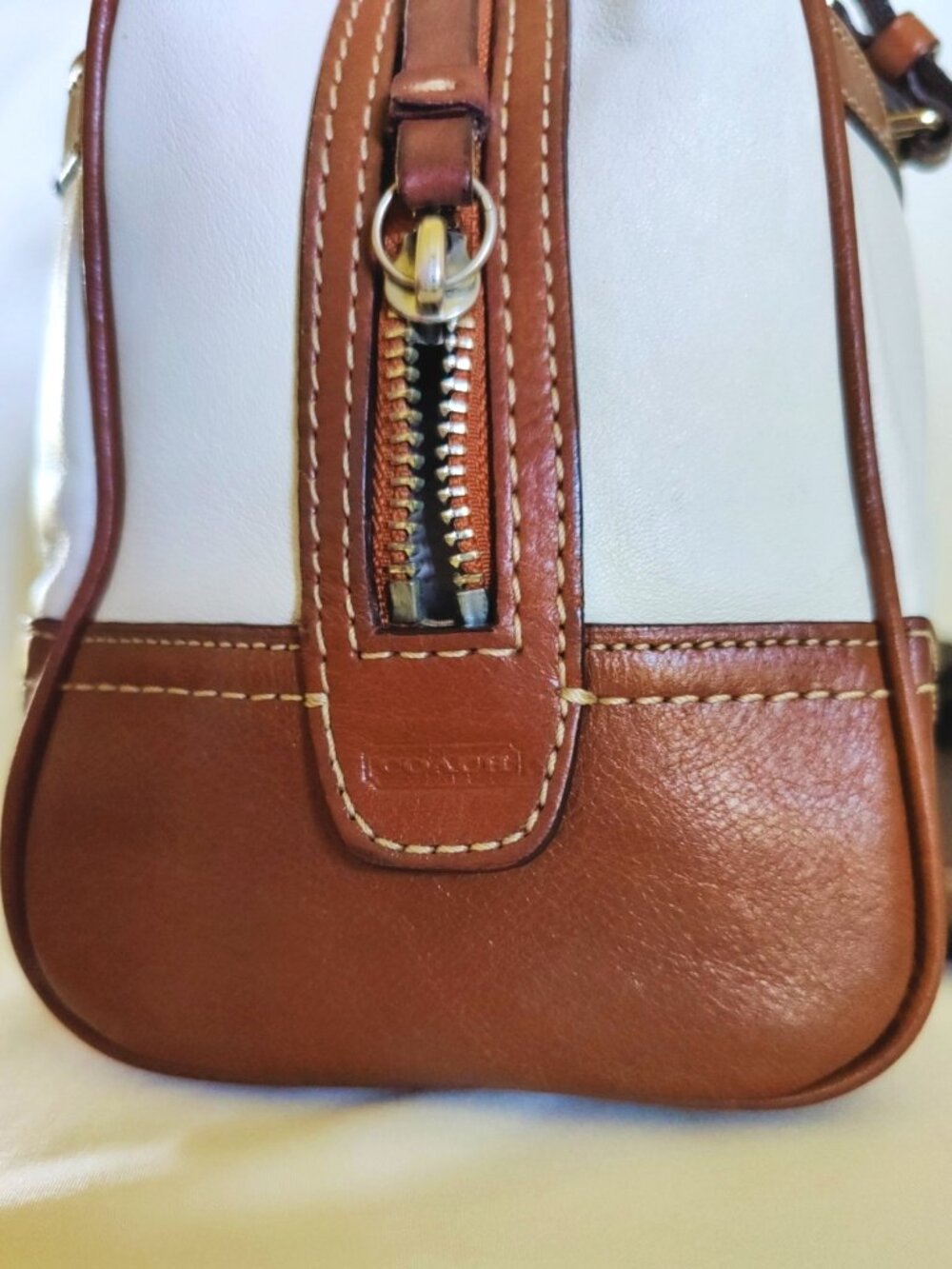 Coach Hamptons Leather Bowler Satchel in White & Saddle, EUC - Picture 13 of 16